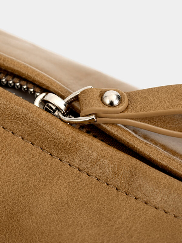 Hoop rivet bag
